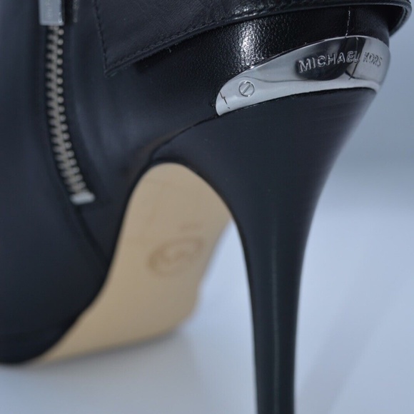 MICHAEL by Michael Kors - Kendra Peep Toe Bootie - Black Leather - 9M - Picture 11 of 12